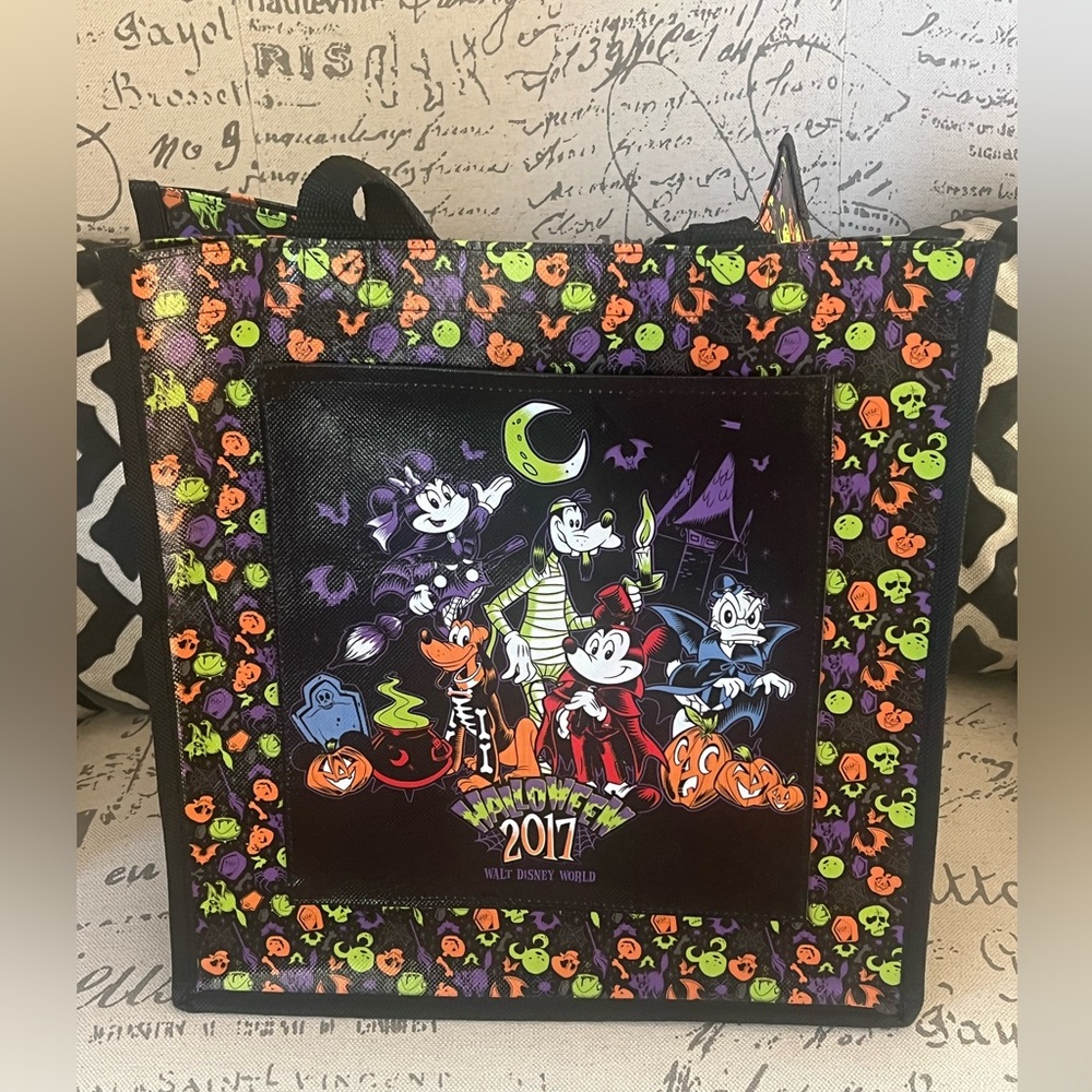 Disney Parks 2017 Halloween Trick or Treat Bag Reusable Tote